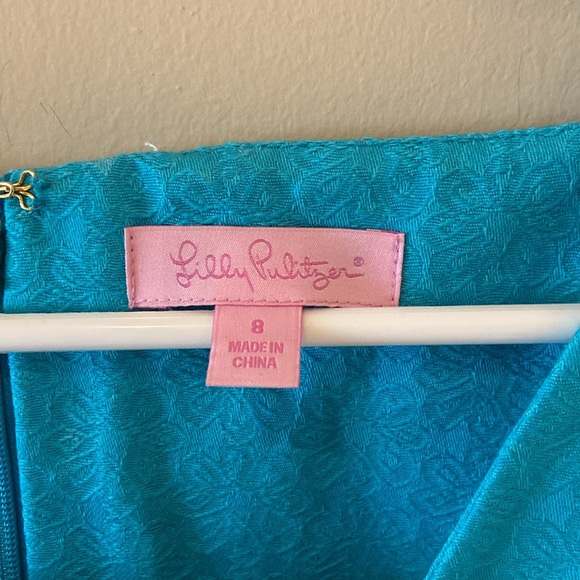 Lilly Pulitzer Blue Sleeveless Dress with Buttons and White Appliqué - Picture 4 of 14